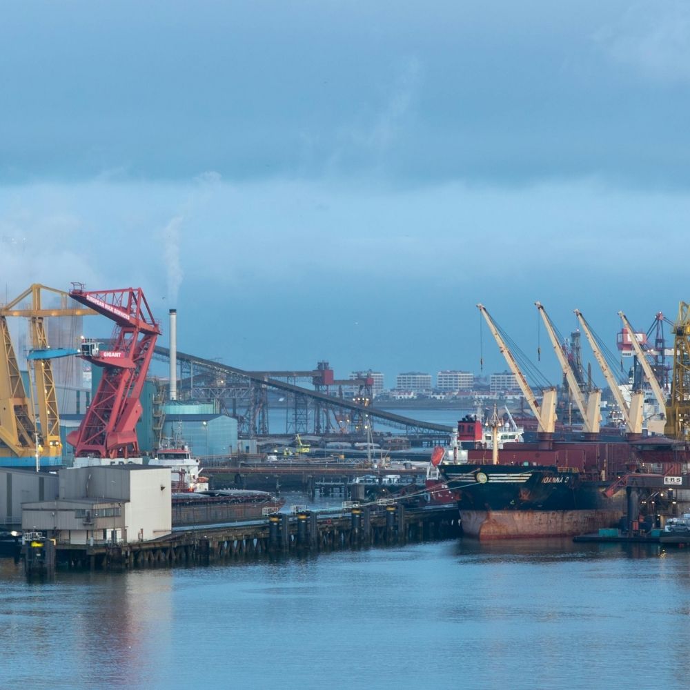 Tehli̇keli̇ Ve Çok Tehli̇keli̇ İşlerde Li̇man İşletme Saha Çalişani Eği̇ti̇mi̇ Uzmanlık Eğitimi