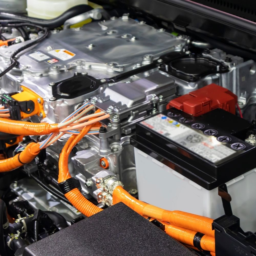 TEHLİKELİ VE ÇOK TEHLİKELİ İŞLERDE OTOMOTİV ELEKTROMEKANİĞİ EĞİTİMİ