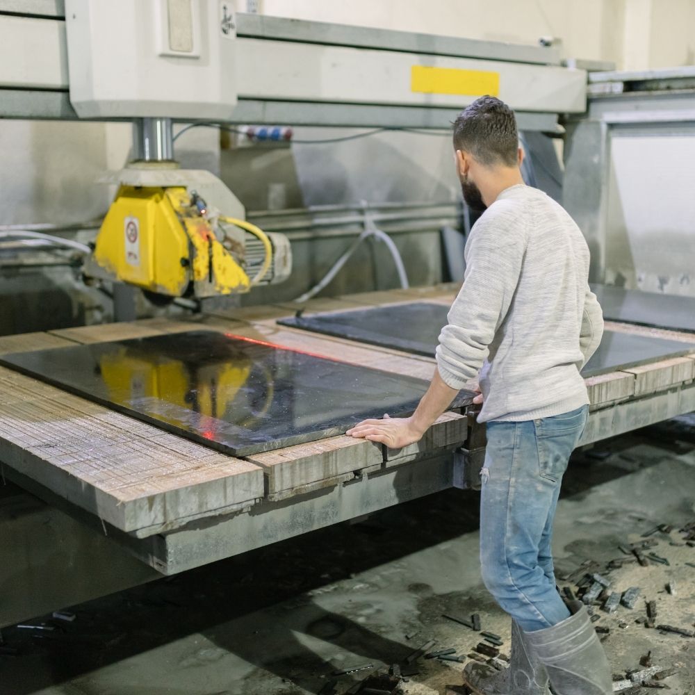 Tehli̇keli̇ Ve Çok Tehli̇keli̇ İşlerde Mermer İşleme Eği̇ti̇mi̇ Yetkinlik Geliştirme Süreci