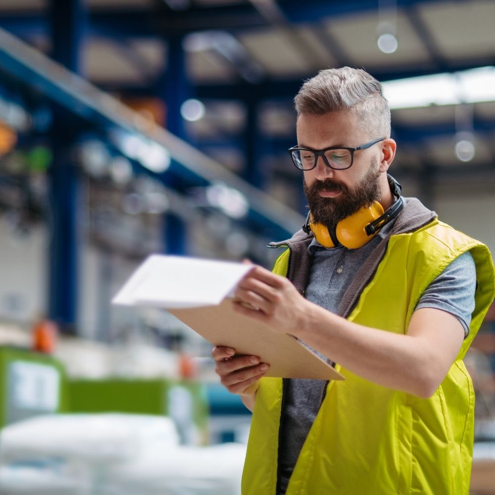 Tehli̇keli̇ Ve Çok Tehli̇keli̇ İşlerde Kali̇te Kontrol Uzmani Eği̇ti̇mi̇ Yetkinlik Geliştirme Süreci