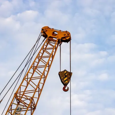 TEHLİKELİ VE ÇOK TEHLİKELİ İŞLERDE İŞARETÇİ VE SAPANCI EĞİTİMİ