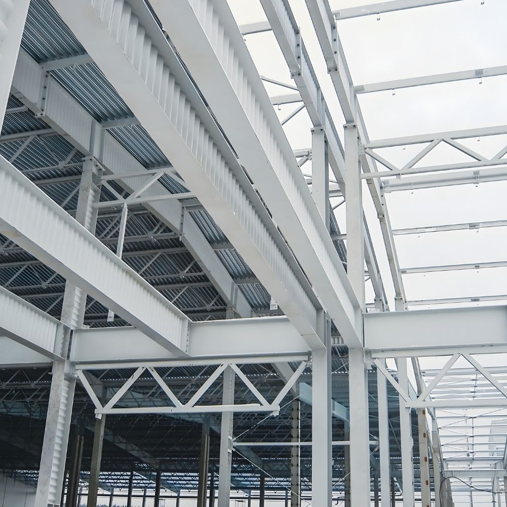 Tehli̇keli̇ Ve Çok Tehli̇keli̇ İşlerde Çeli̇k Yapilandirmaci Eği̇ti̇mi̇ Yetkinlik Geliştirme Süreci