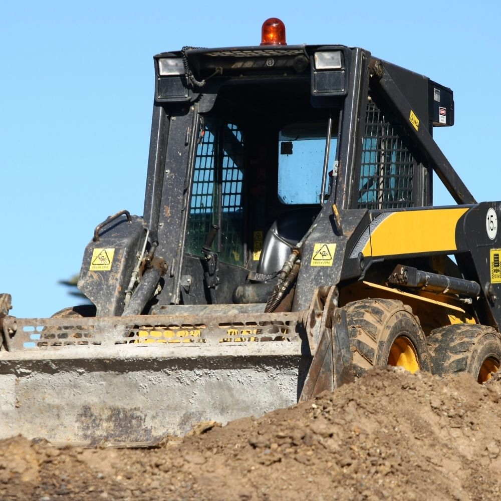 Tehli̇keli̇ Ve Çok Tehli̇keli̇ İşlerde Bobcat Kullanimi Bi̇lgi̇lendi̇rme Eği̇ti̇mi̇ ve Sektörel Yeterlilik