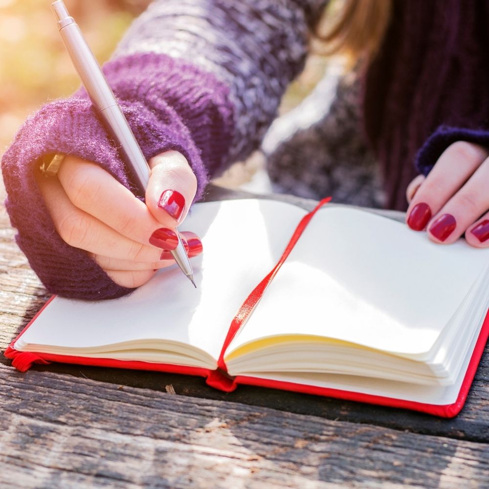 YARATICI YAZARLIK EĞİTİMİ