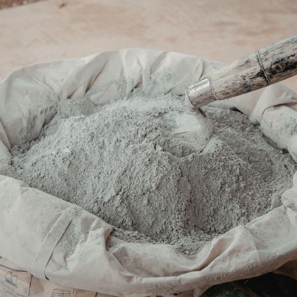 Tehli̇keli̇ Ve Çok Tehli̇keli̇ İşlerde Çi̇mento Anali̇zi̇ Eği̇ti̇mi̇ ve Profesyonel Gelişim