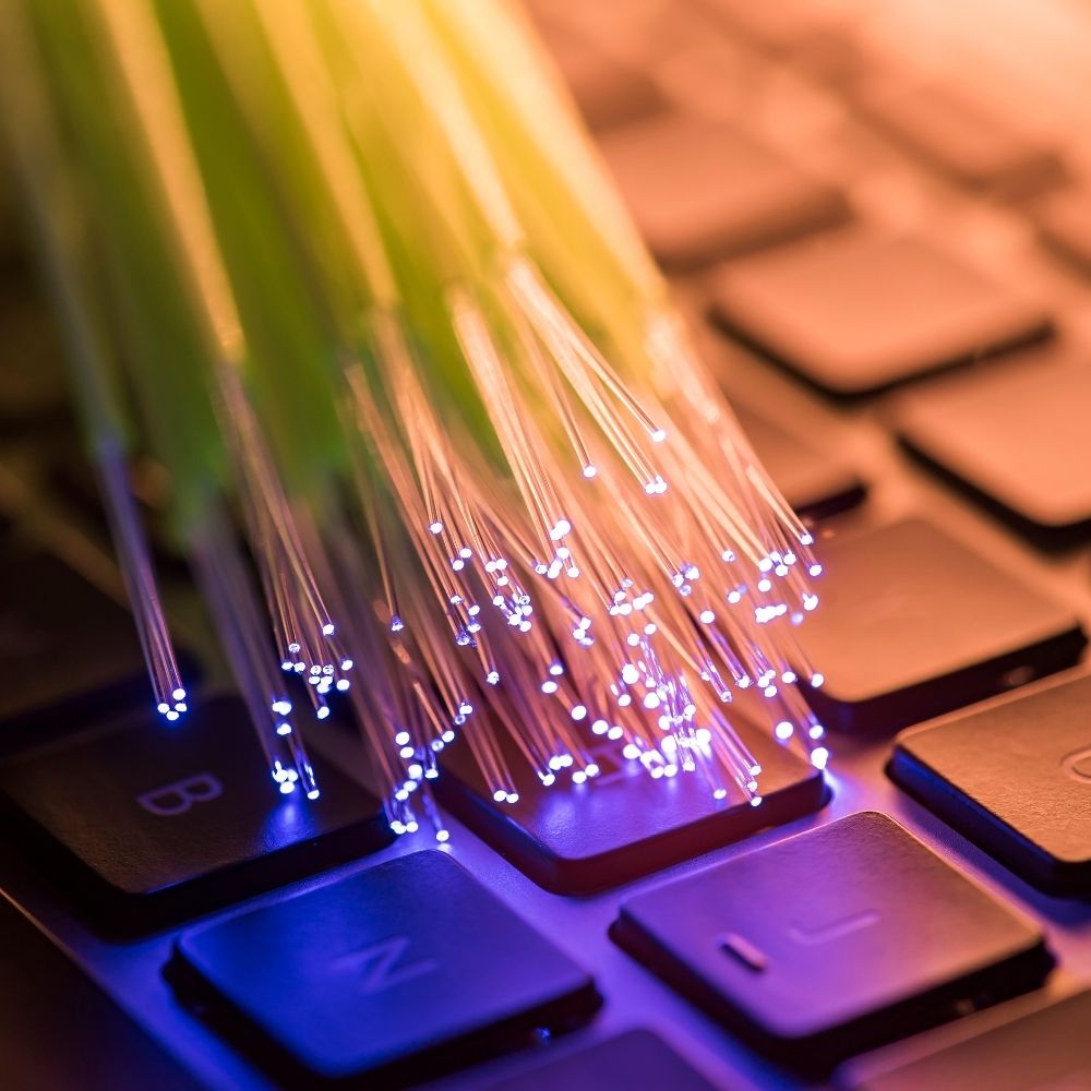 Tehli̇keli̇ Ve Çok Tehli̇keli̇ İşlerde Fi̇ber Opti̇k Kablo Üreti̇m Elemani Eği̇ti̇mi̇ ve Profesyonel Gelişim